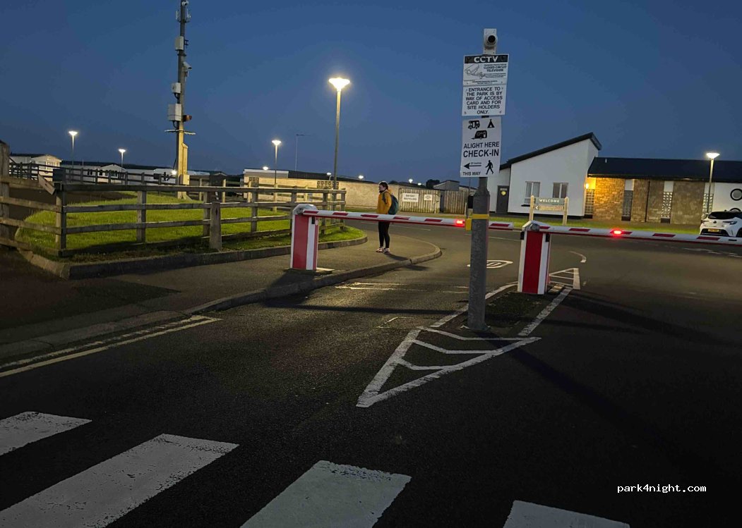 Carrick Dhu Caravan Park — foto