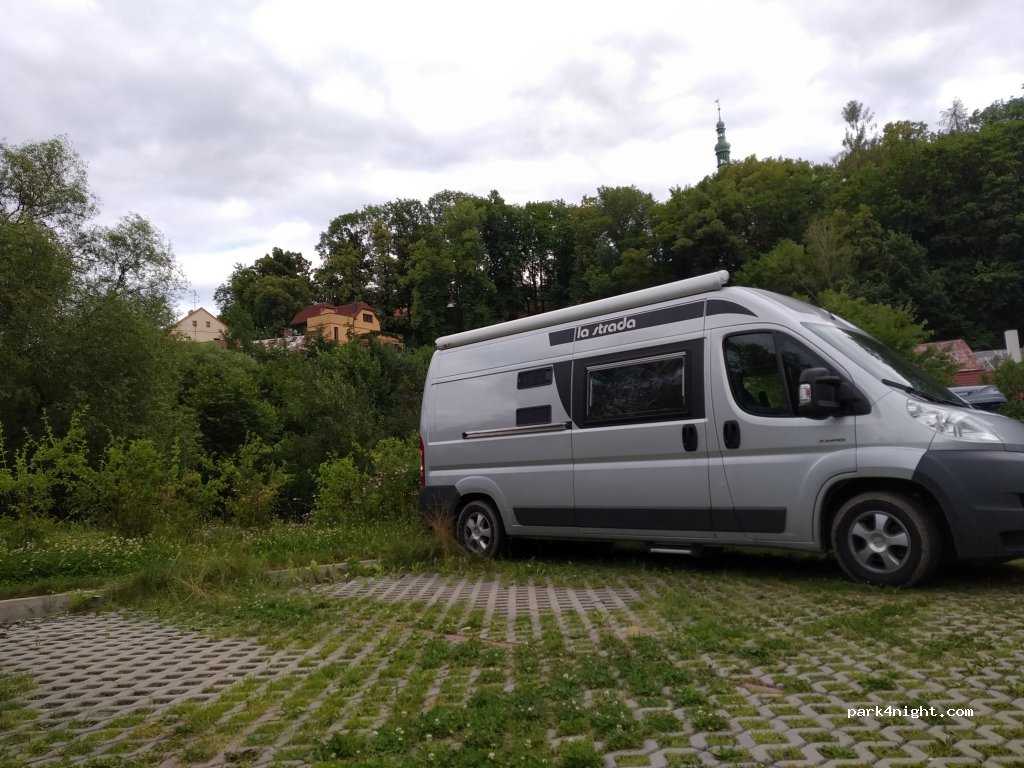 (390 03) Tábor - 34 Jordánská — foto