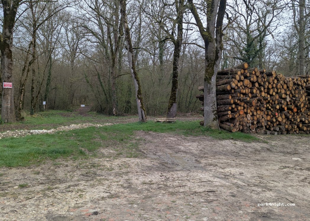 (47310) Lamontjoie - Unnamed Road — foto 5