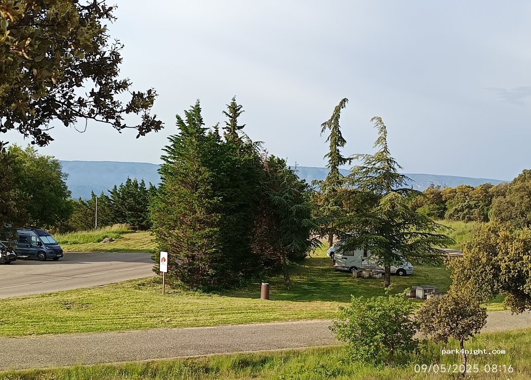 (84220) Gordes - Route de Murs — foto 4