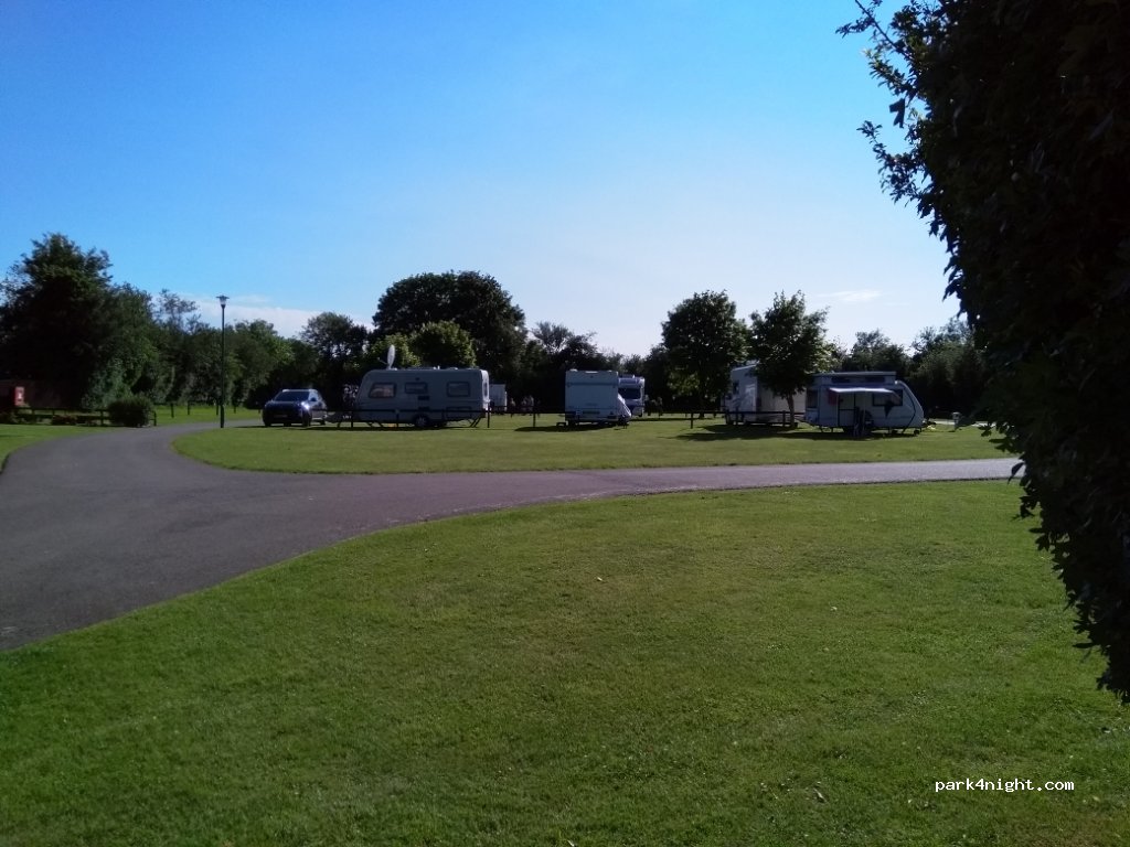 Little Satmar Campsite & Holiday Park — foto 2