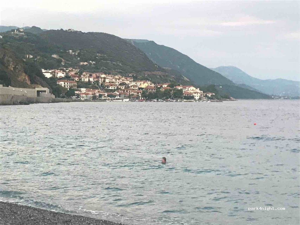 (330 56) Monastiraki - Eparchiaki Odos Monastirakiou-Malamata — foto