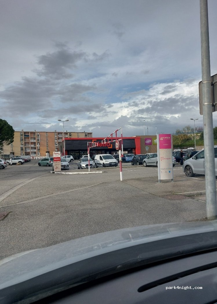 (26700) Pierrelatte - Boulevard Denis Papin — foto 2