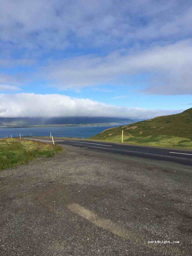 ()  - Víkurskarðsvegur — foto