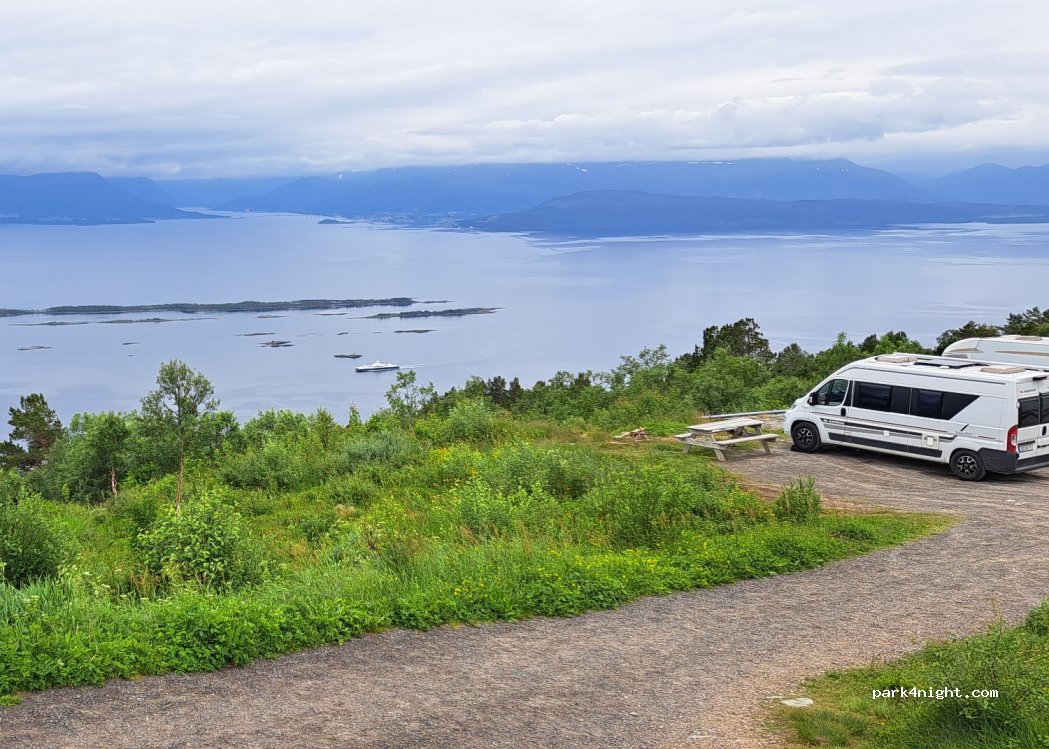 (6429) Molde - Vardevegen — foto