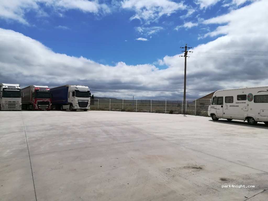 (44200) Calamocha - 99 Avenida Estación Nueva — foto 4