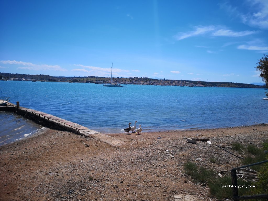 (213 00) Kranidi - Unnamed Road — foto