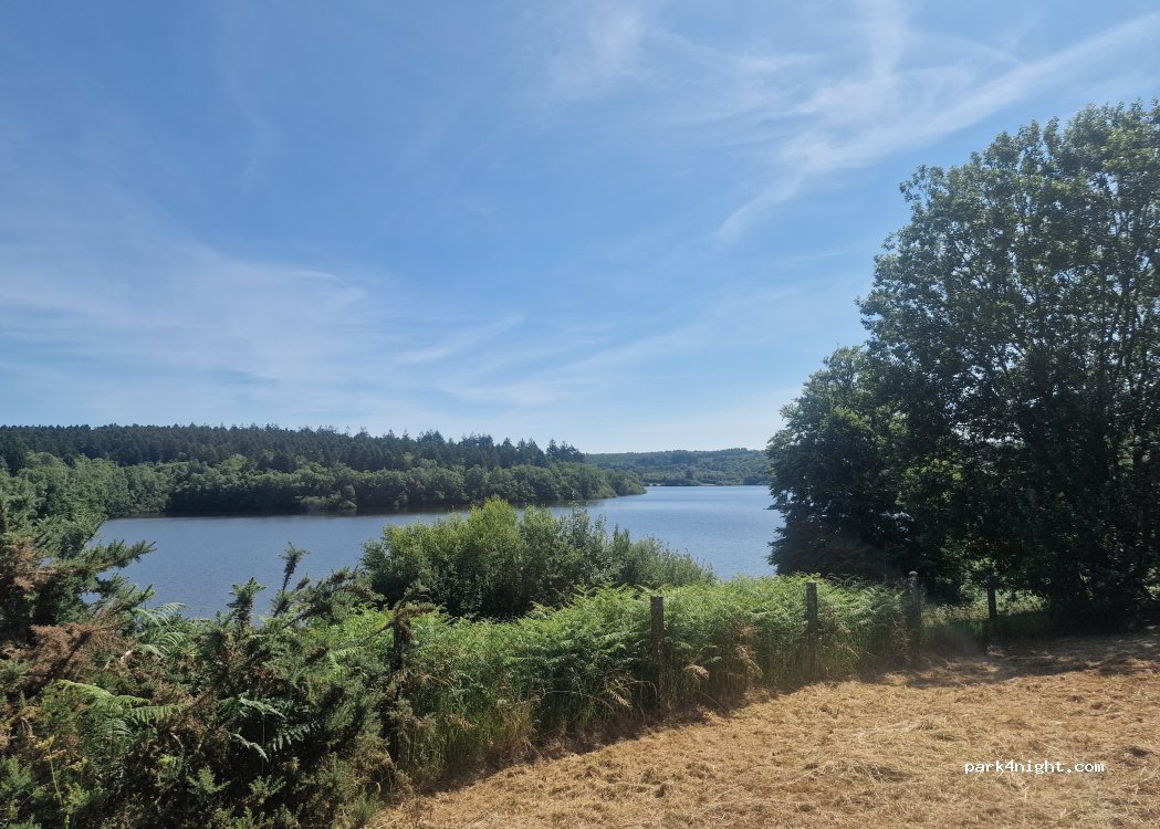 (14380) Le Gast - Le Champ de la Houssière — foto 5