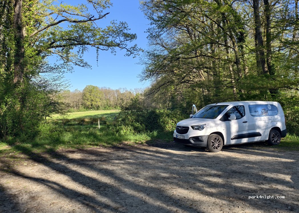 (87430) Verneuil-sur-Vienne - Unnamed Road — foto 5