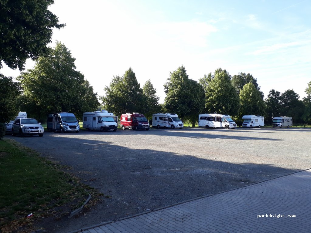 Wohnmobilstellplatz Oschersleben — foto 2