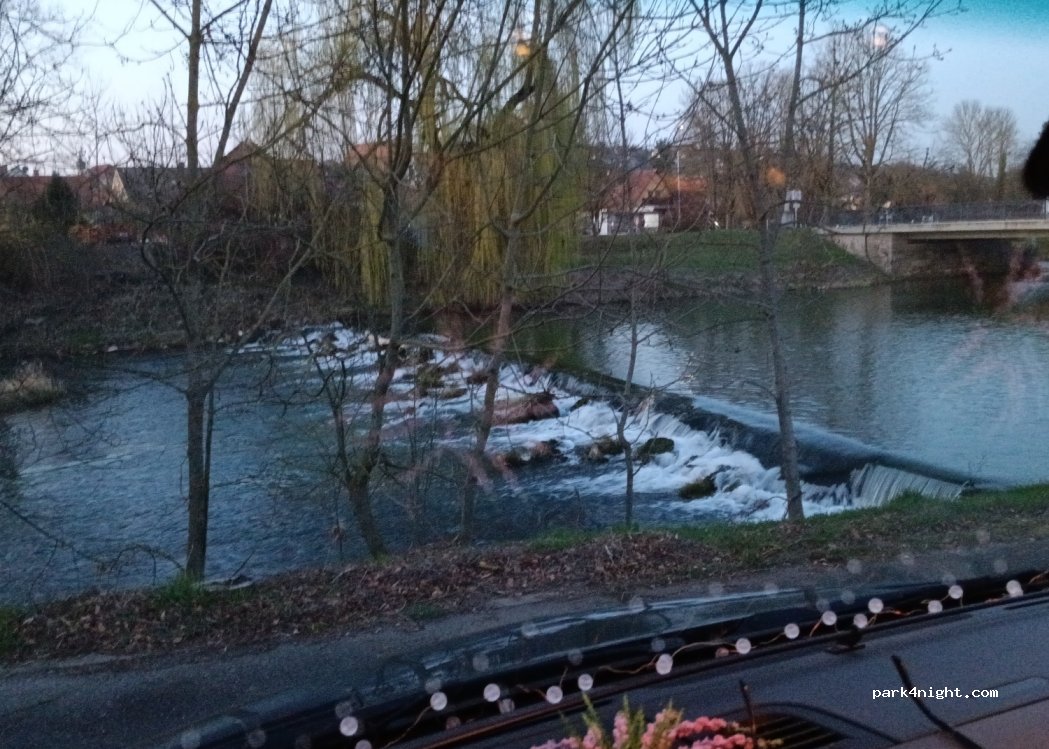 Wohnmobilstellplatz Röttingen — foto 3