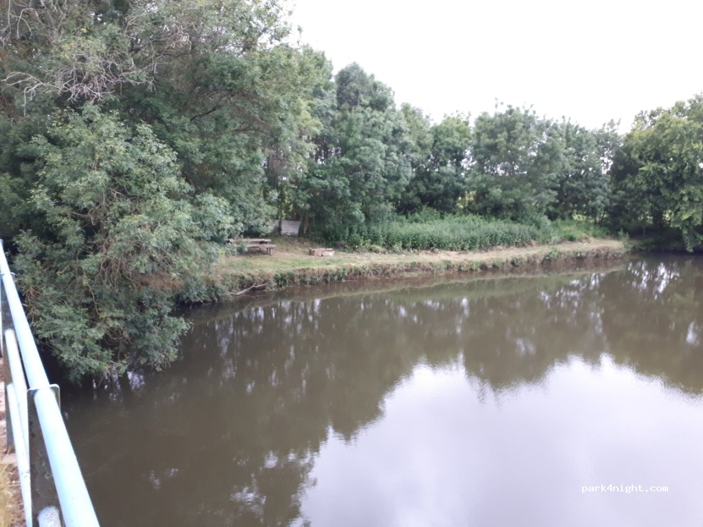(85540) Le Champ-Saint-Père - Unnamed Road — foto 2