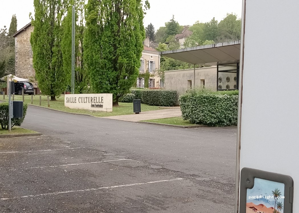 (24140) Villamblard - 07 Rue de l'École — foto 3
