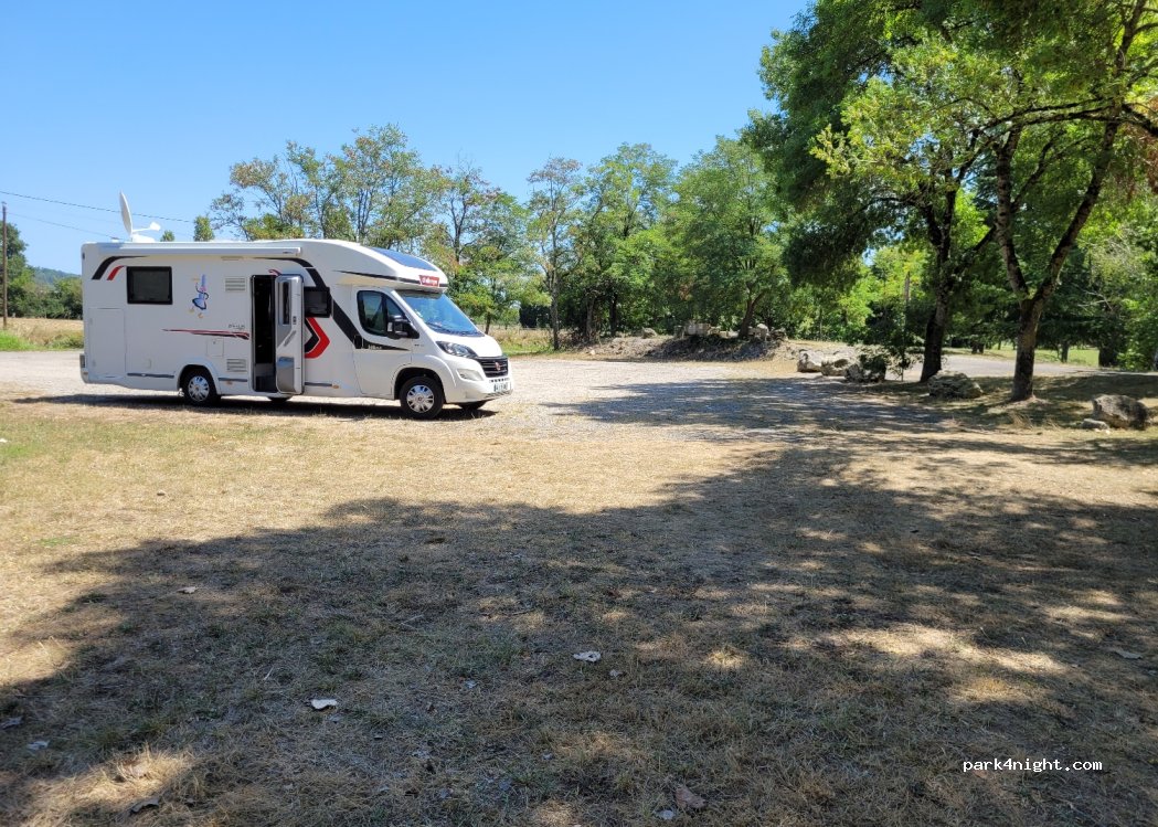 (82360) Lamagistère - Unnamed Road — foto 3