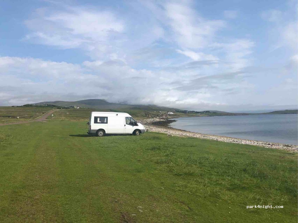 (IV26 2YN) Ullapool - Unnamed Road — foto 2