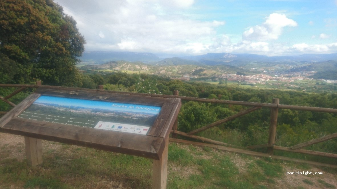 (31240) Aberín - Unnamed Road — foto