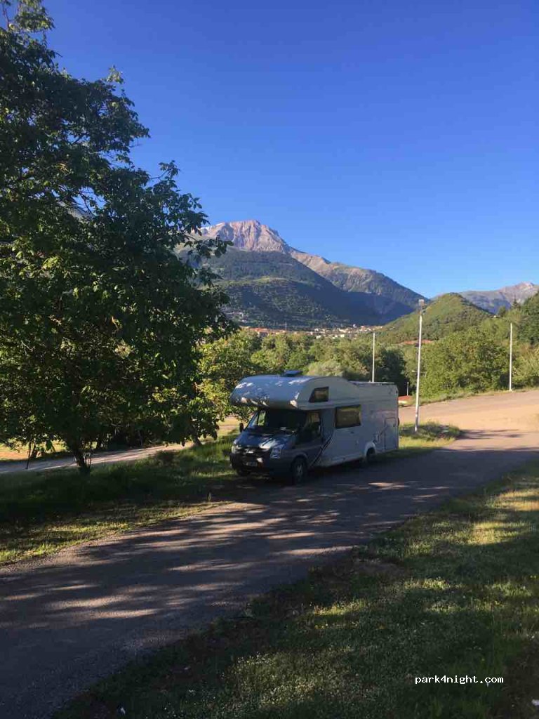 (361 00) Karpenisi - Unnamed Road — foto