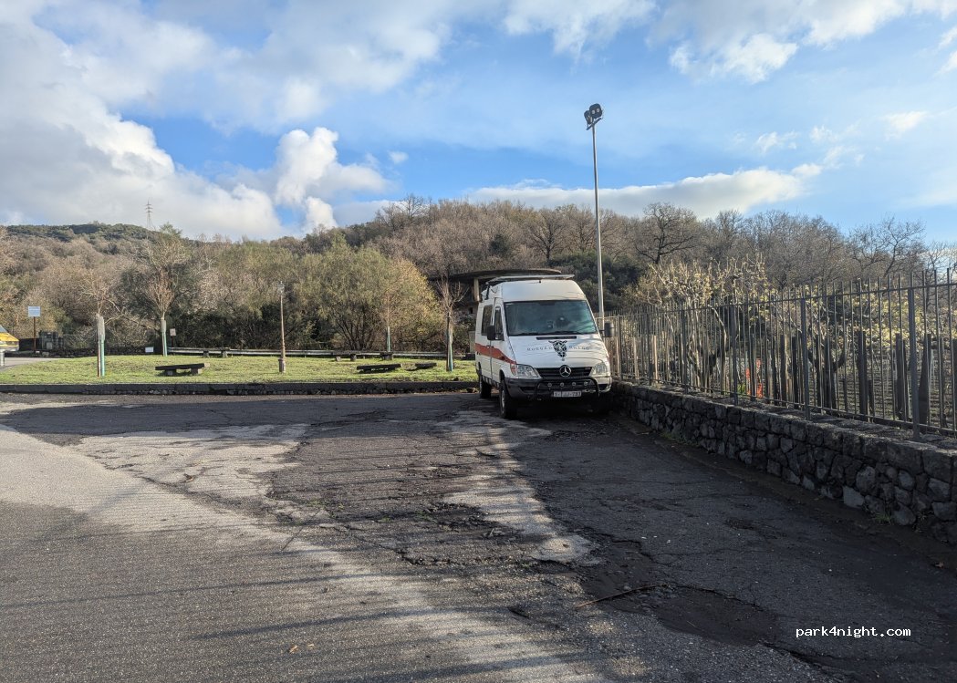 (95019) Zafferana Etnea CT - Via Zerbate — foto