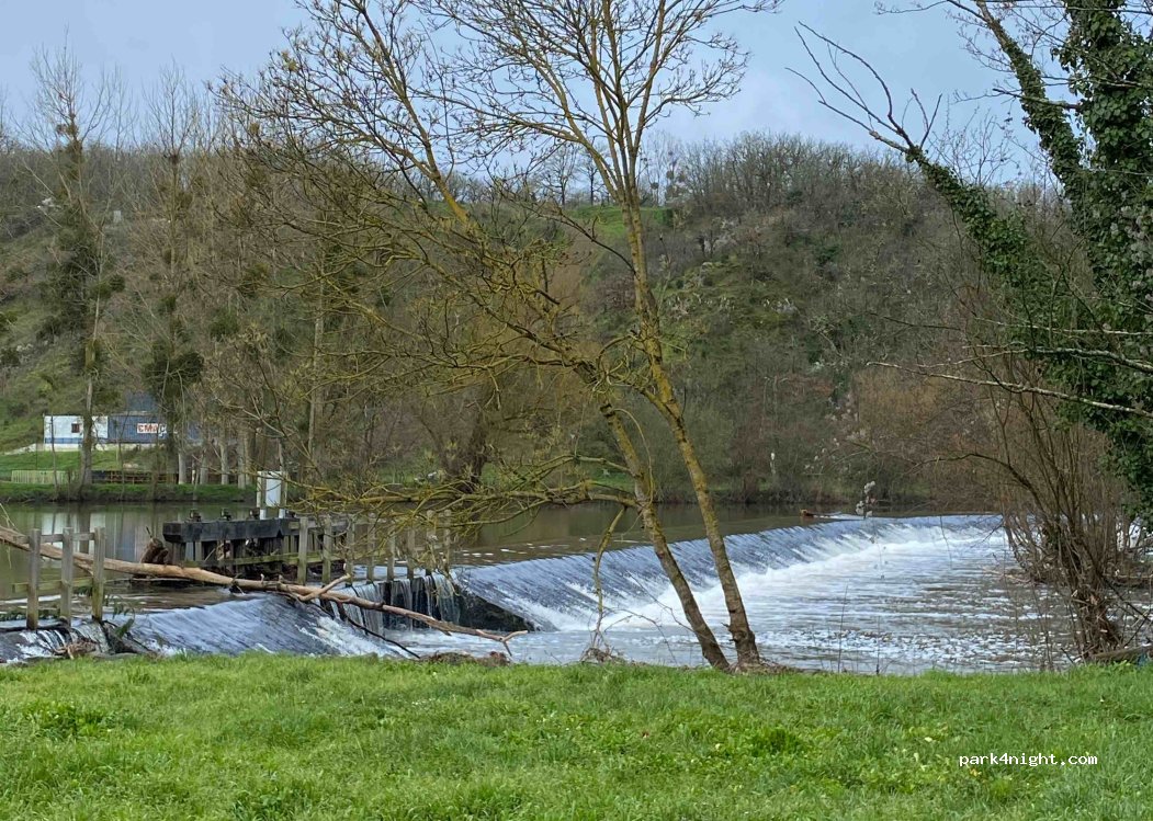 (79100) Thouars - 209 Promenade de Pommiers — foto 4