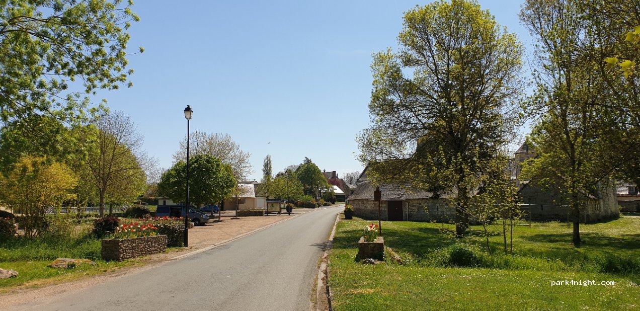 (49320) Charcé-Saint-Ellier-sur-Aubance - Rue de la Croix de la Biche — foto 2