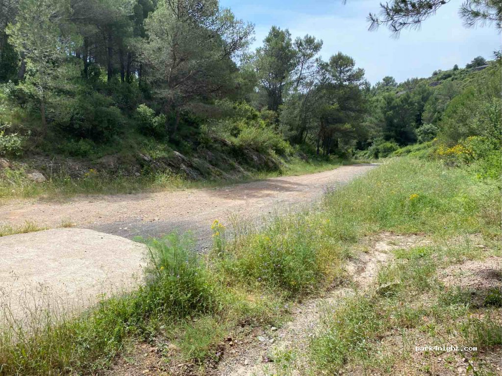 (34360) Cébazan - unamed road — foto 3