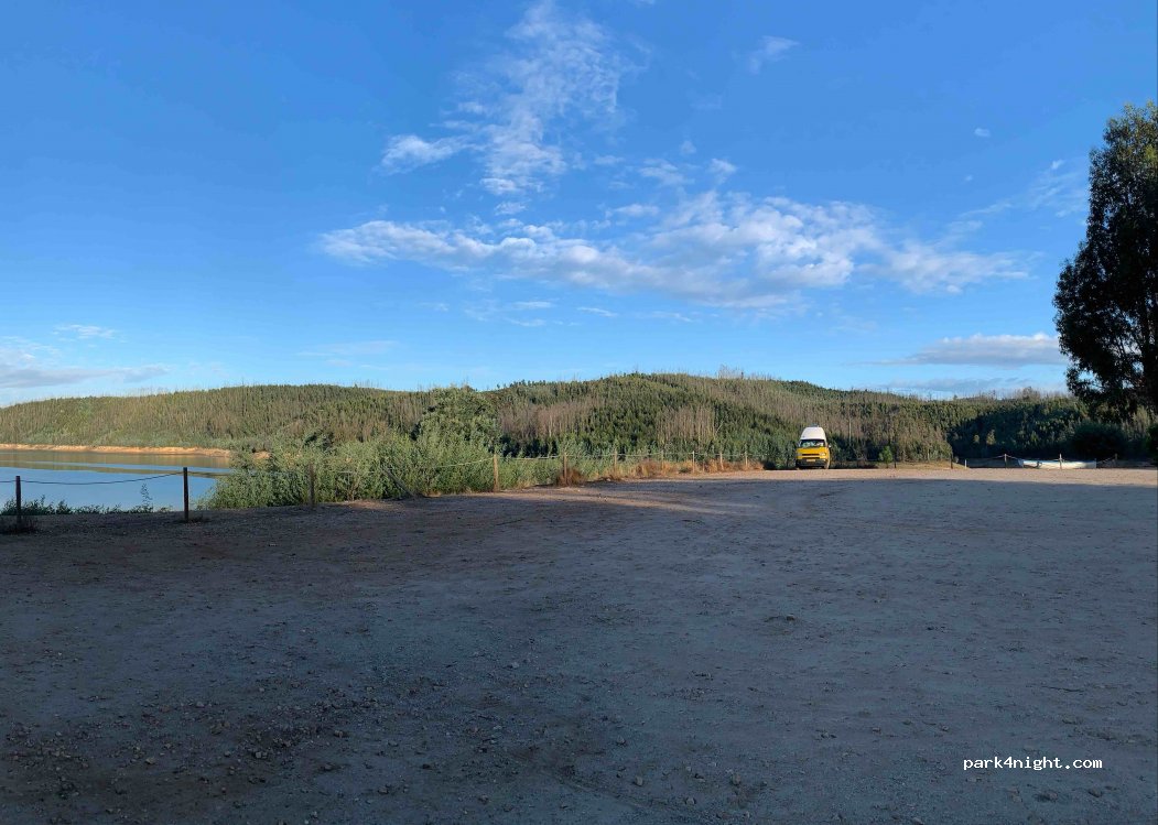 (3440) Pinheiro de Ázere - Estrada Senhora da Ribeira — foto 3