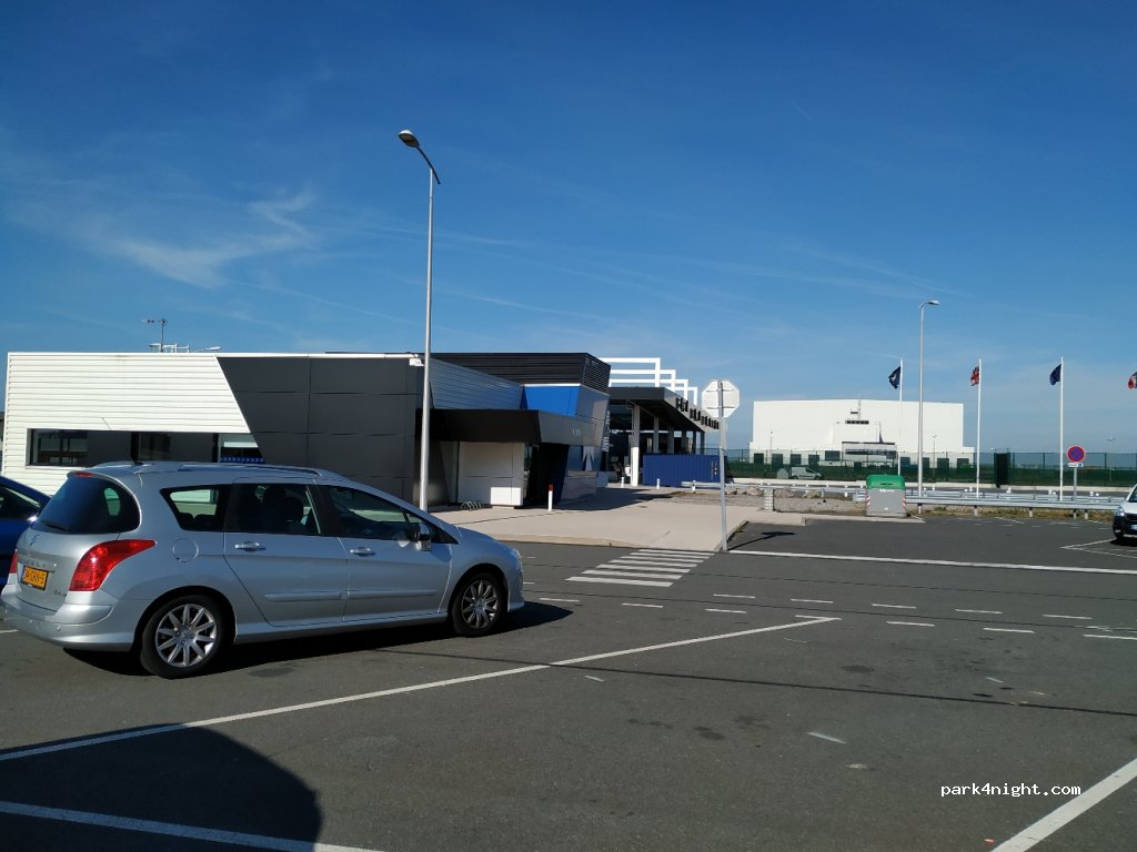 (59279) Loon-Plage - Rue du Petit Dena — foto 2