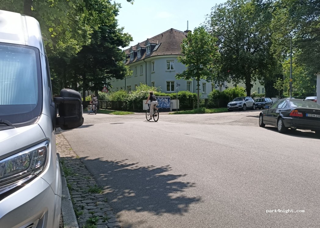 (79108) Freiburg im Breisgau - 25 Okenstraße — foto 2