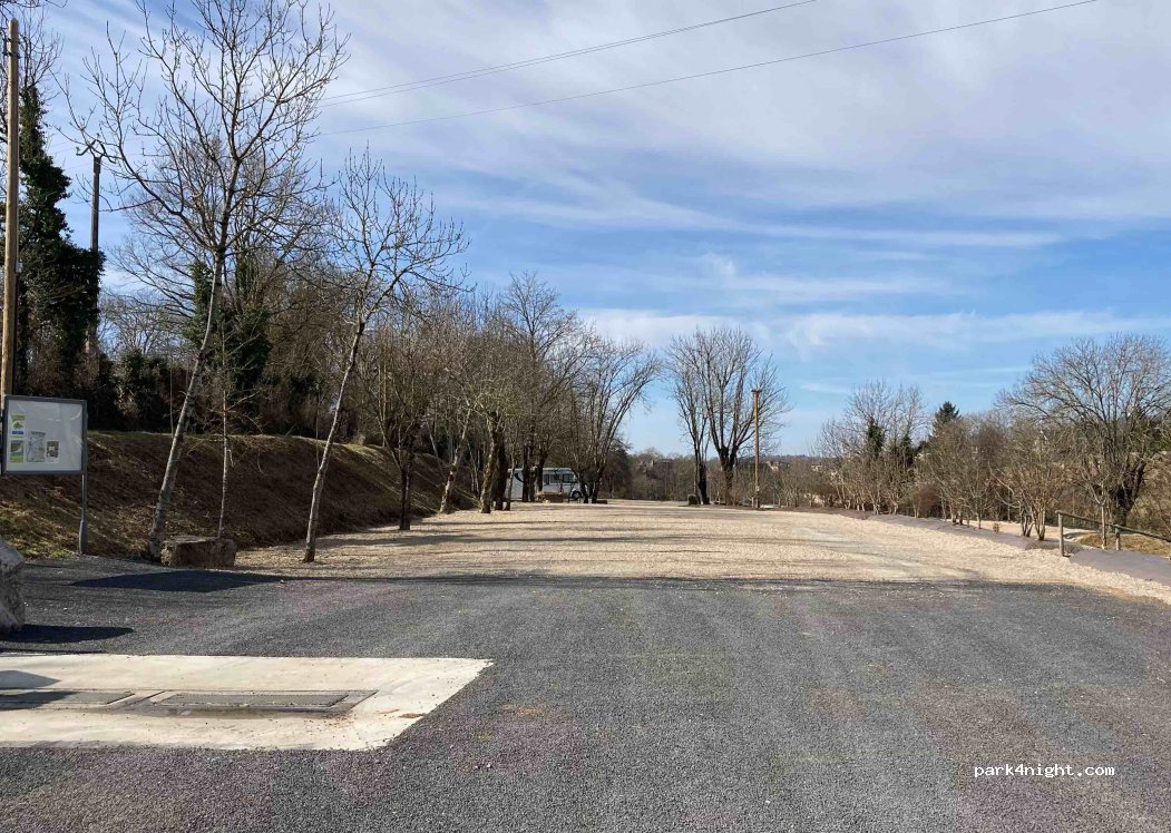(12340) Bozouls - Rue de la Combe — foto