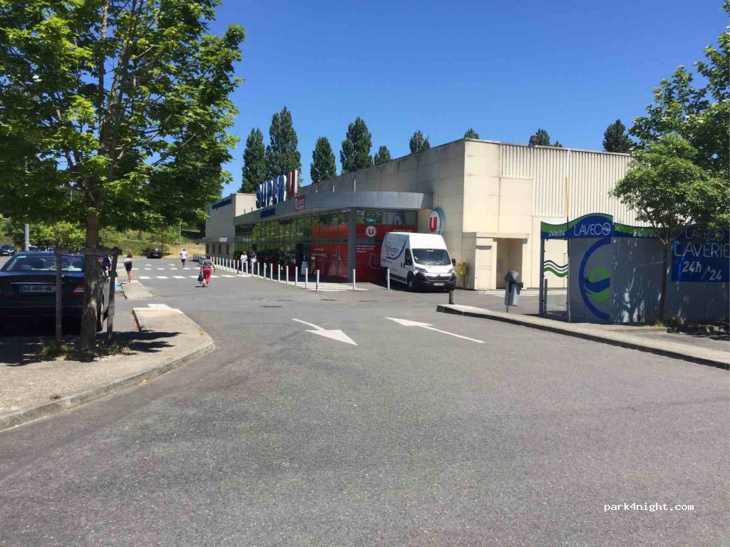 (16190) Montmoreau-Saint-Cybard - 58 Avenue de l'Angoumois — foto