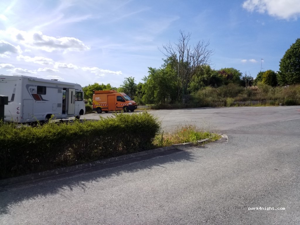 (16200) Bourg-Charente - 12 Route de Veillard — foto