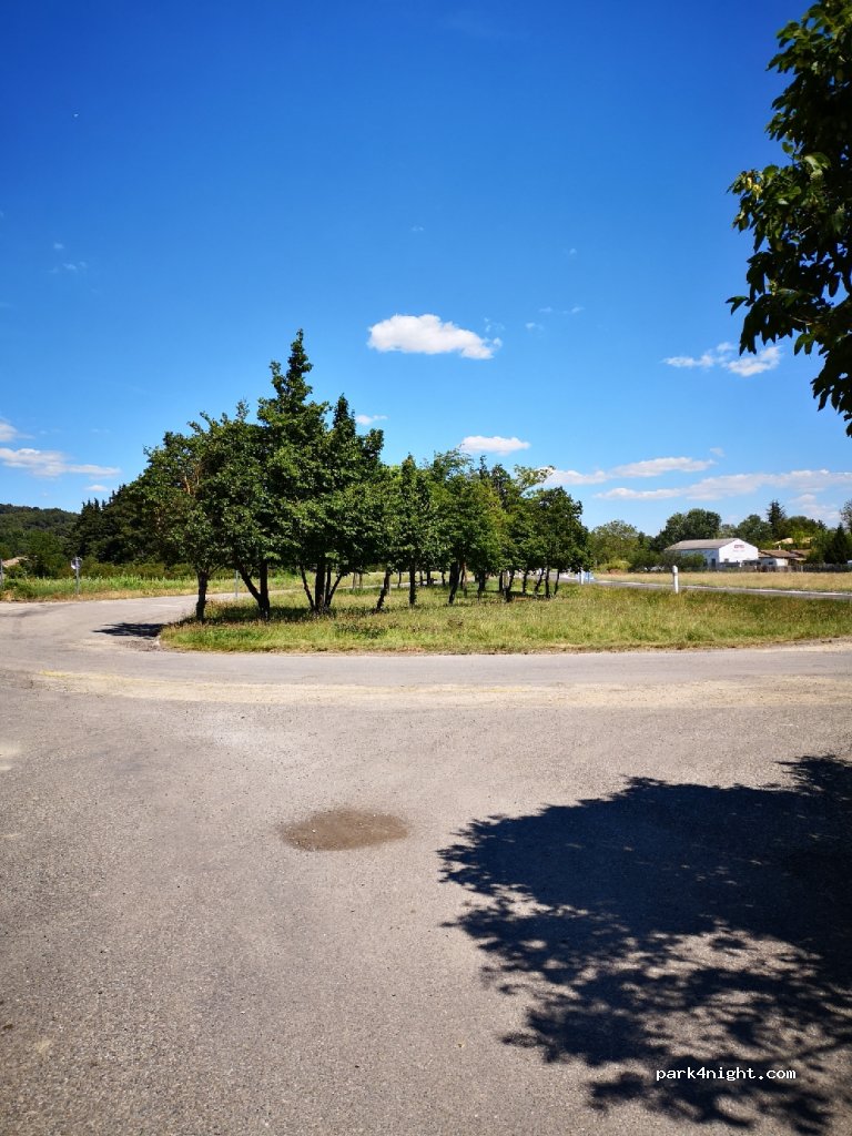 (84360) Lauris - 575 Chemin du Bastidon de Maurin — foto