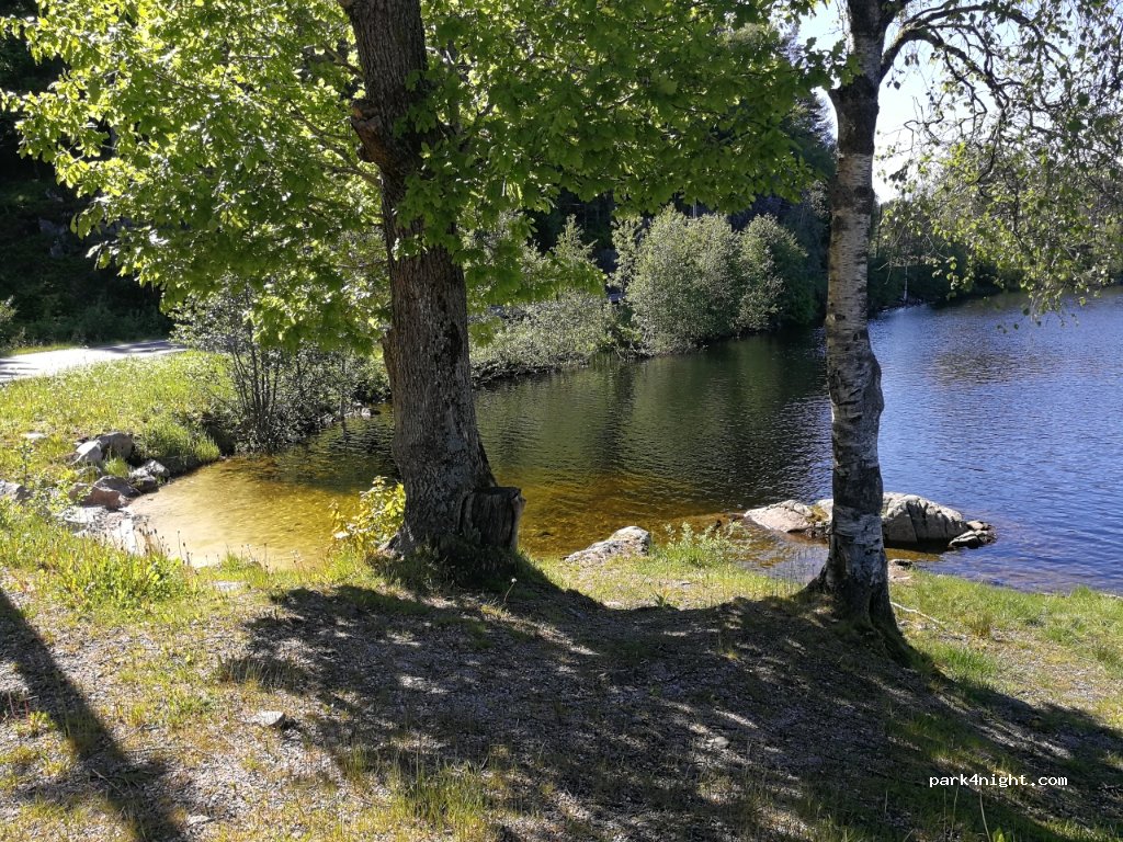 (4516) Krossen - 348 Røyselandsveien — foto