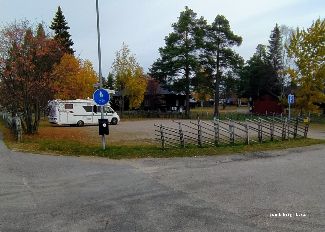 (842 32) Sveg - 29B Jämtlandsgatan — foto 3
