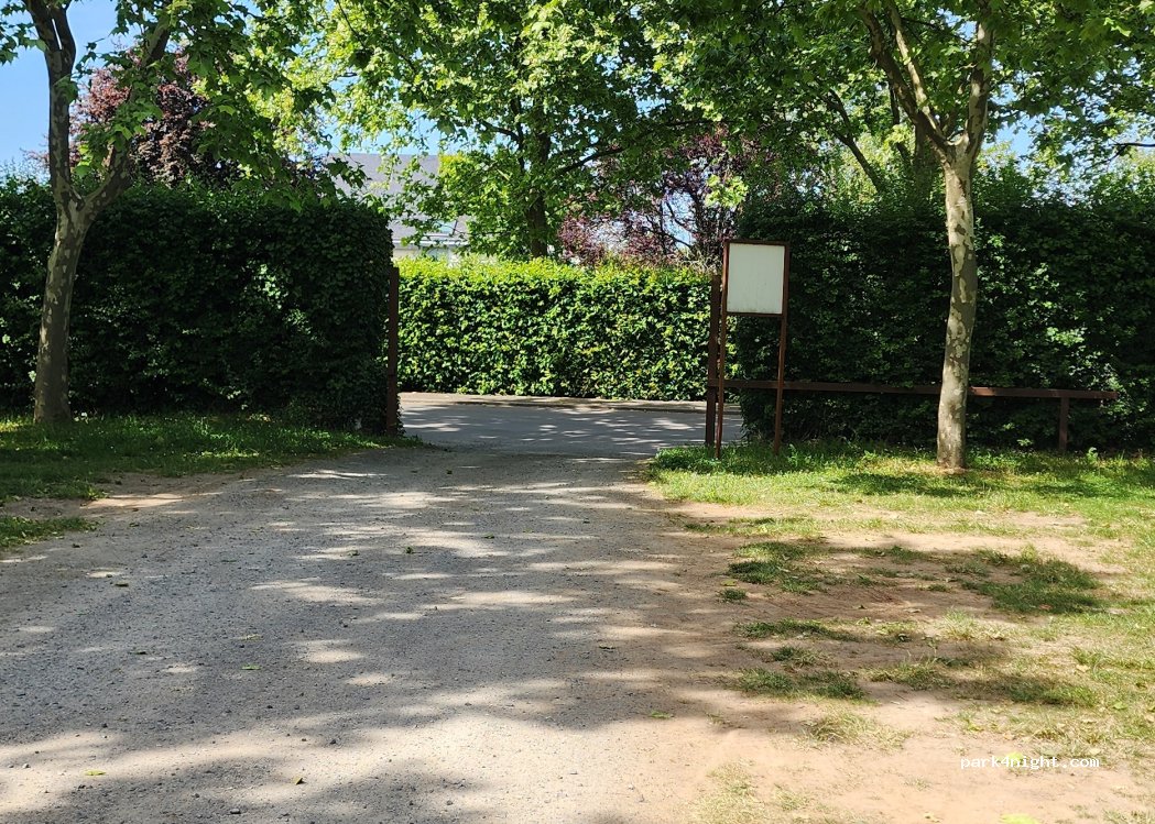 (49700) Doué-la-Fontaine - Chemin des Marchais — foto 4