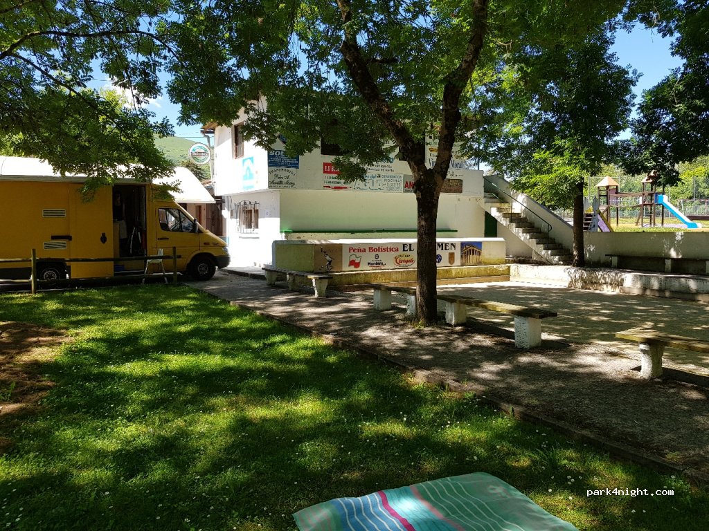 (39450) Las Fraguas - 65 Calle Collantes — foto