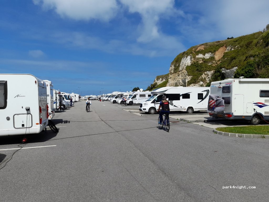 Aire camping-car Dieppe La Marne — foto 2