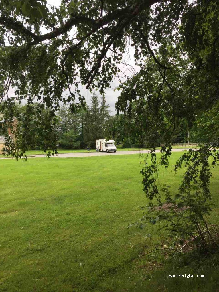 (61400) La Chapelle-Montligeon - Rue du Plan d'Eau — foto