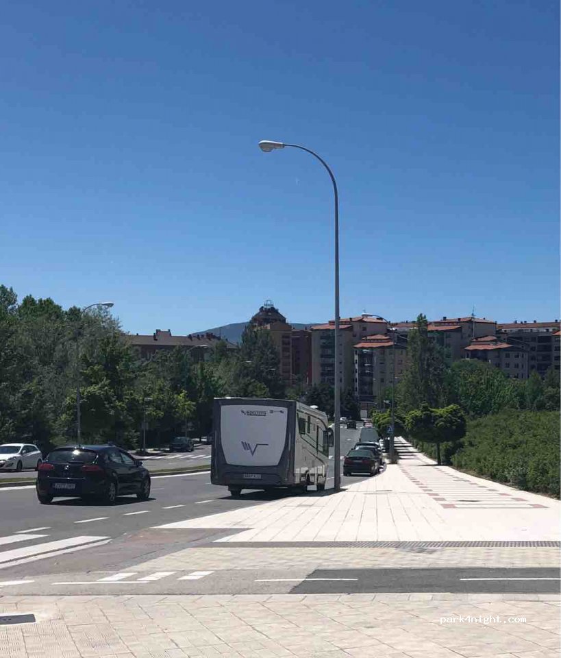 (31006) Pamplona - 2-090 Calle Antonio Conejo Salguero — foto