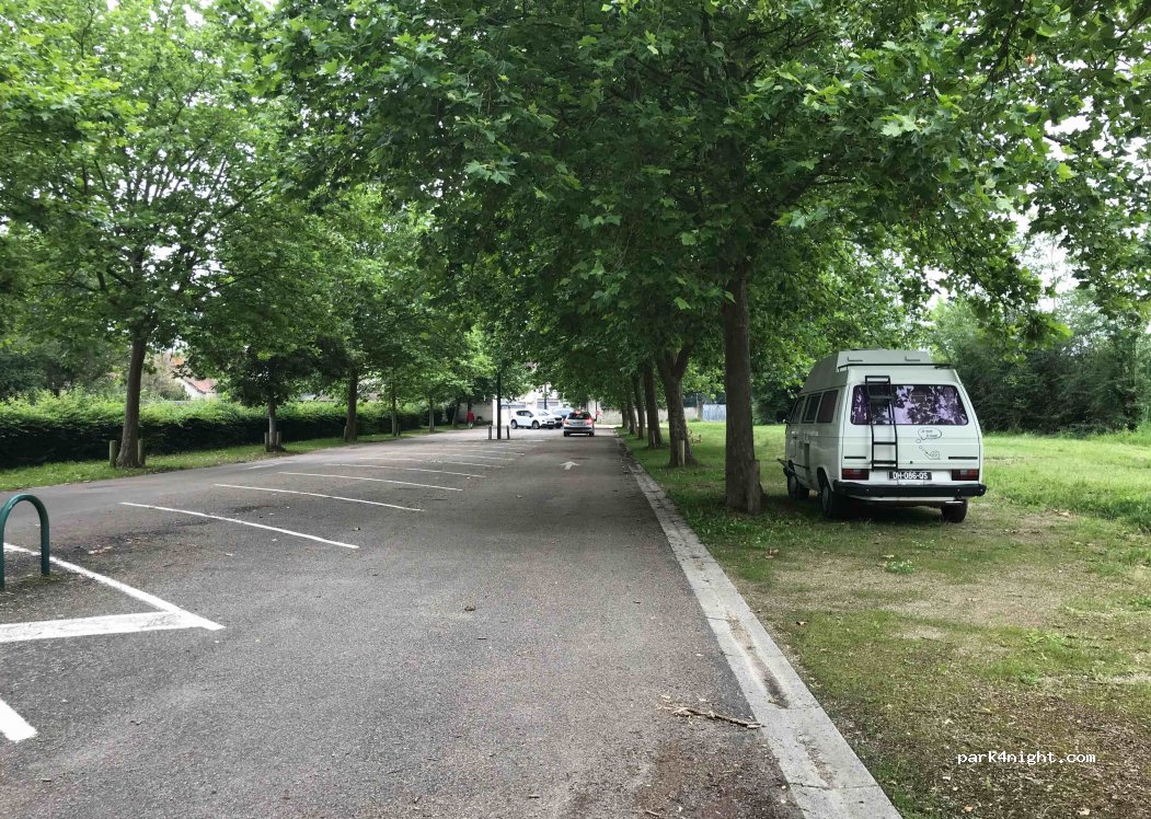 (03450) Ébreuil - 45 Rue des Saulzets — foto