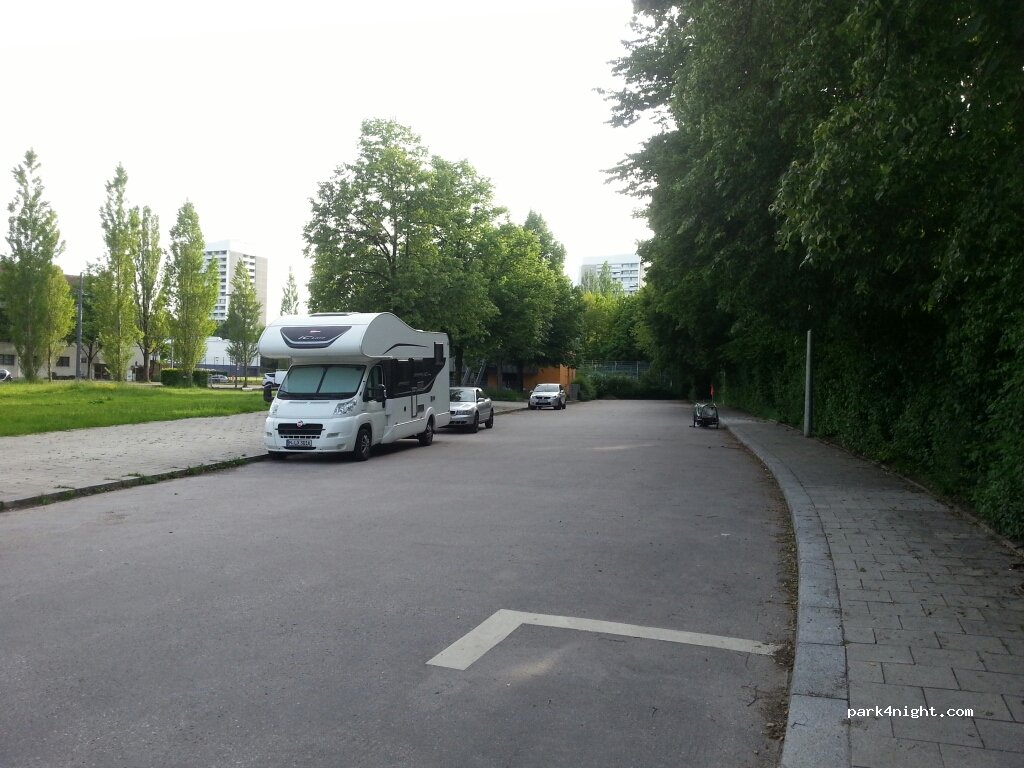 (81925) München - 185 Englschalkinger Straße — foto