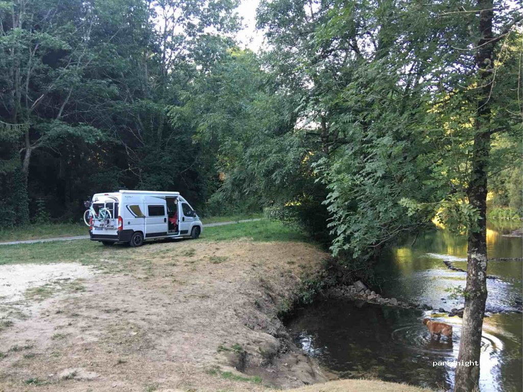 (16220) Écuras - Empeyrat — foto 2