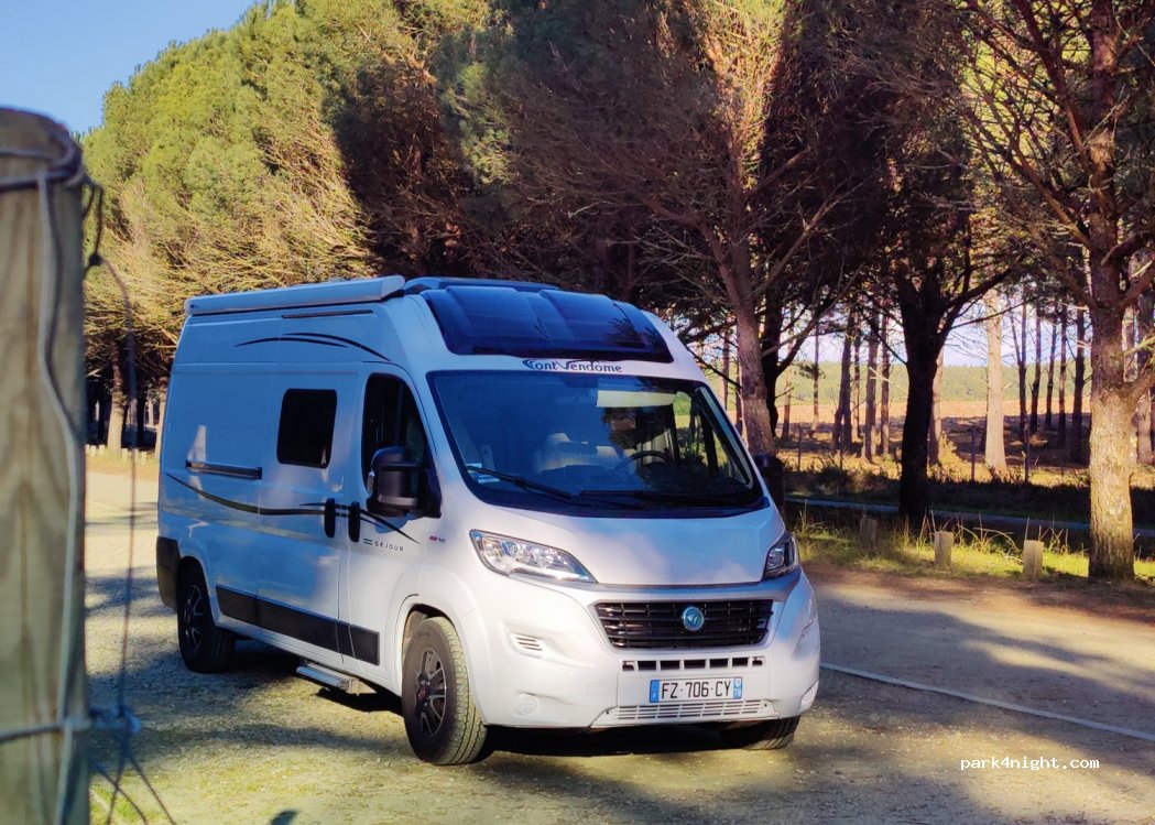 (40200) Mimizan - Parking de la Maillouèyre — foto 3