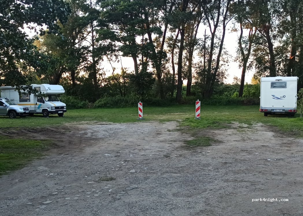 (76-034) Sarbinowo - 106 Nadmorska — foto
