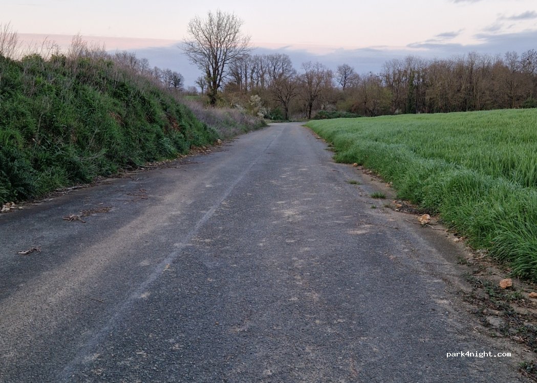 (86600) Lusignan - unnamed road — foto 2