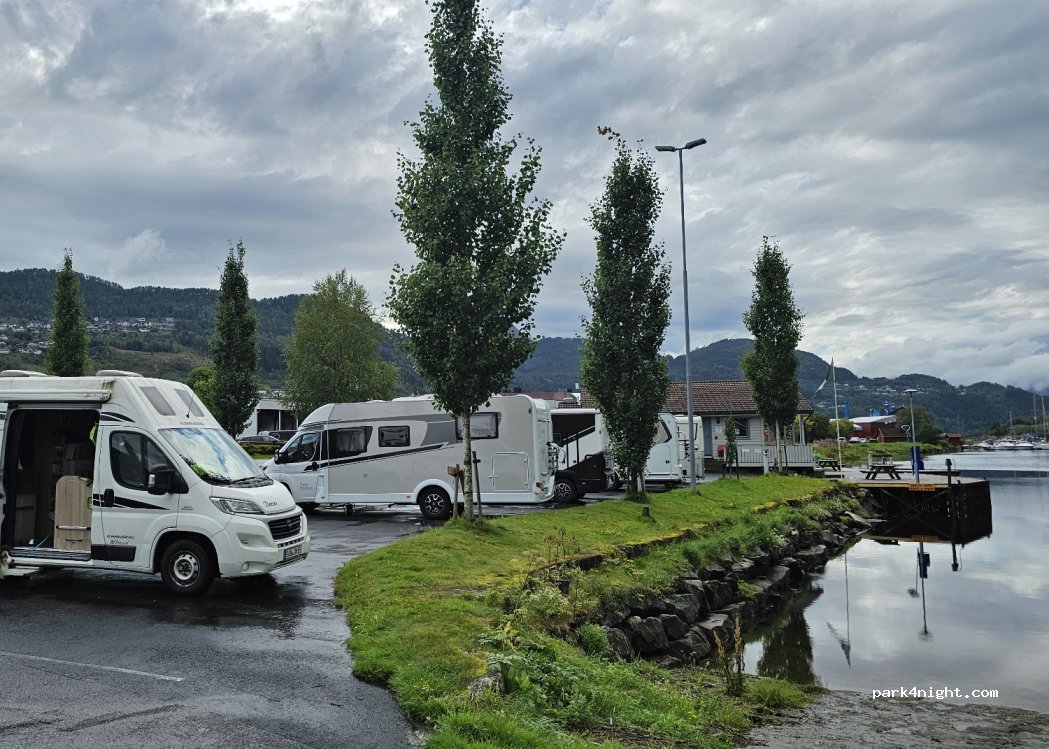 (6800) Førde - 22 Firdavegen — foto 4