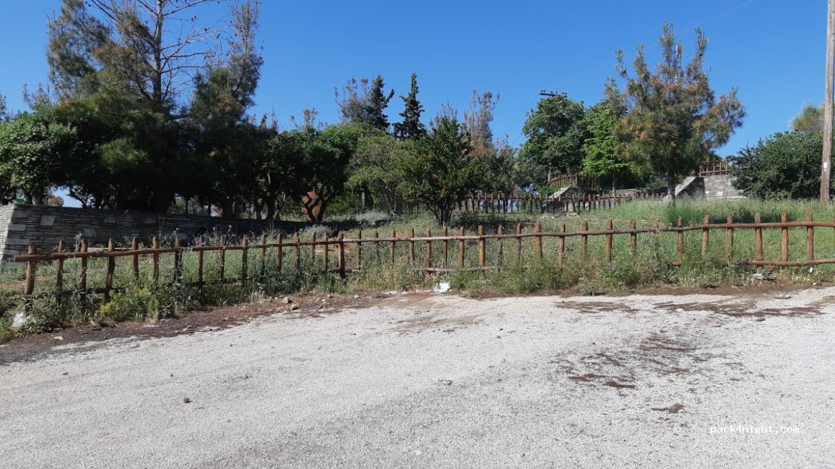 (570 10) Pefka - Unnamed Road — foto