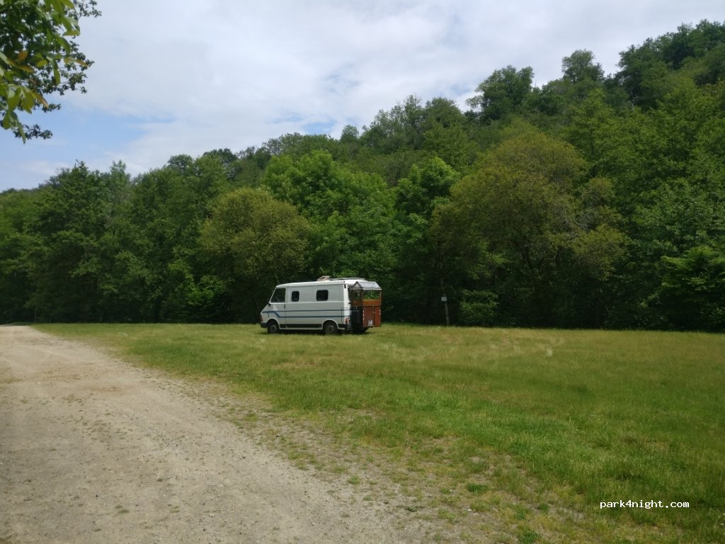 (16500) Saint-Germain-de-Confolens - Chemin du Barrage — foto
