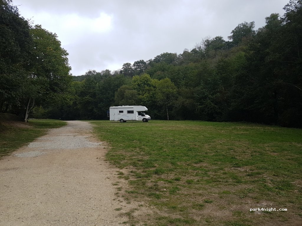 (16500) Saint-Germain-de-Confolens - Chemin du Barrage — foto 3