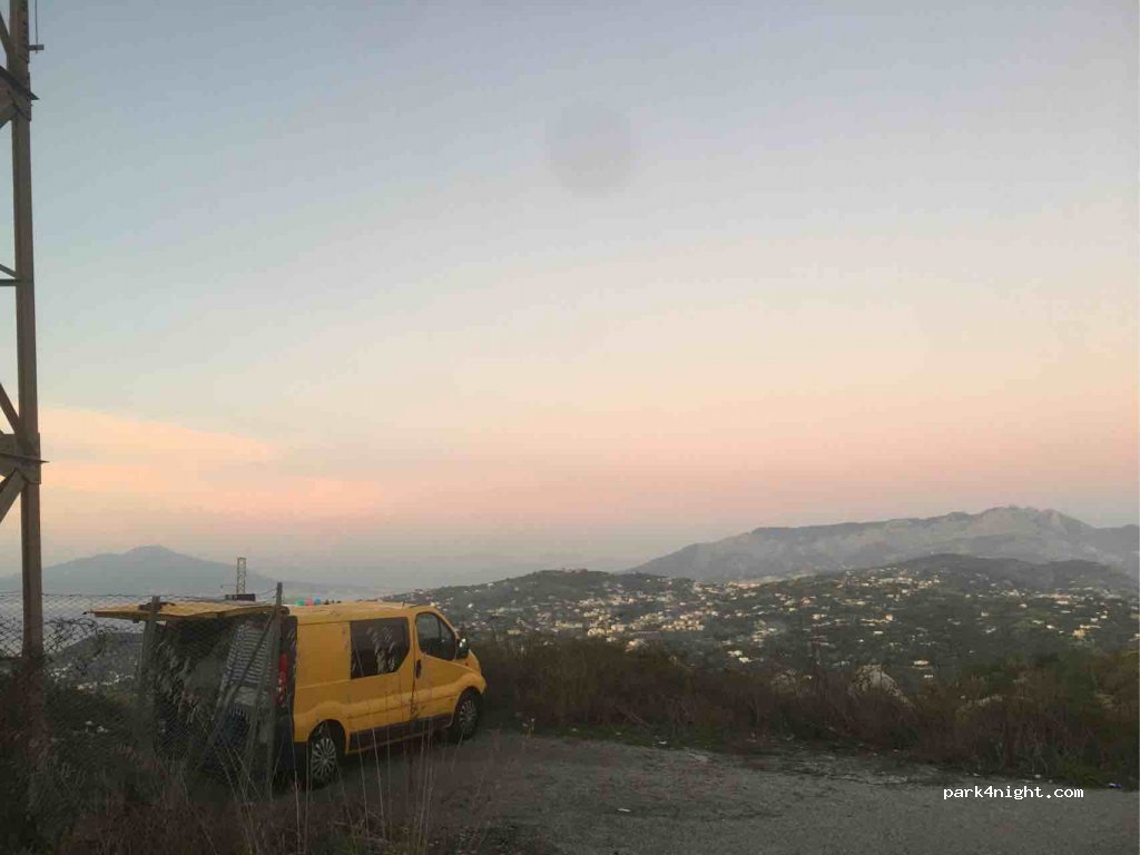 (80061) Massa Lubrense - Via del Monte — foto